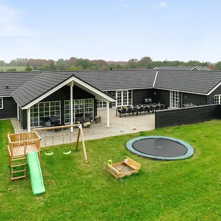 Holiday home Beautiful In With Sauna Grenaa